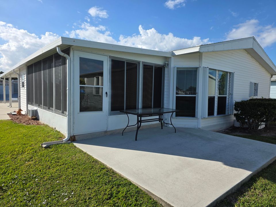 合同活跃: $238,000 (3 贝兹, 2 浴室, 1392 平方英尺)