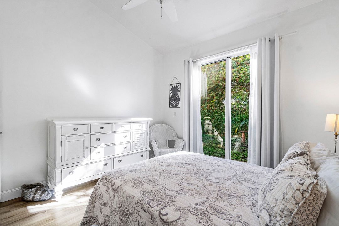 For Sale: $550,000 (3 beds, 3 baths, 1983 Square Feet)