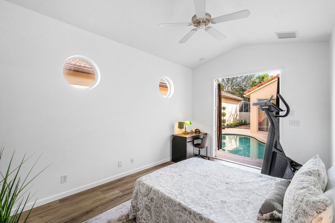 For Sale: $550,000 (3 beds, 3 baths, 1983 Square Feet)