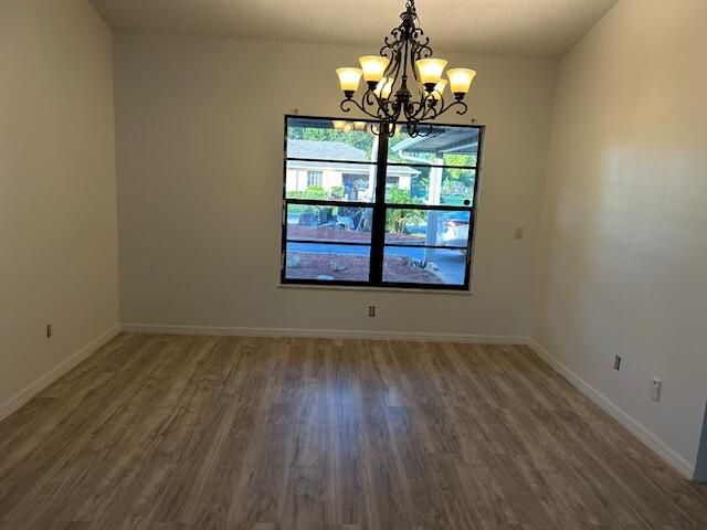 For Sale: $399,900 (4 beds, 3 baths, 2072 Square Feet)