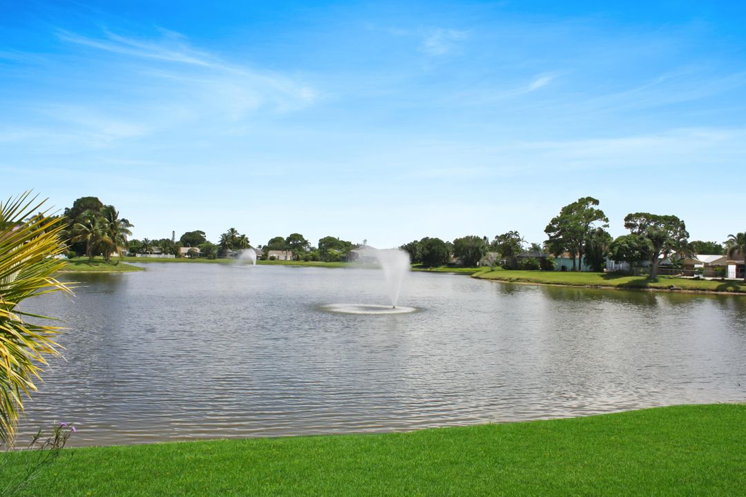 For Rent: $2,525 (2 beds, 2 baths, 1284 Square Feet)