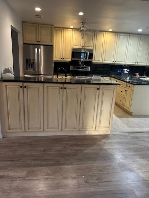 For Sale: $399,900 (4 beds, 3 baths, 2072 Square Feet)