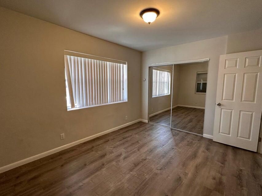 For Sale: $460,000 (3 beds, 2 baths, 1575 Square Feet)