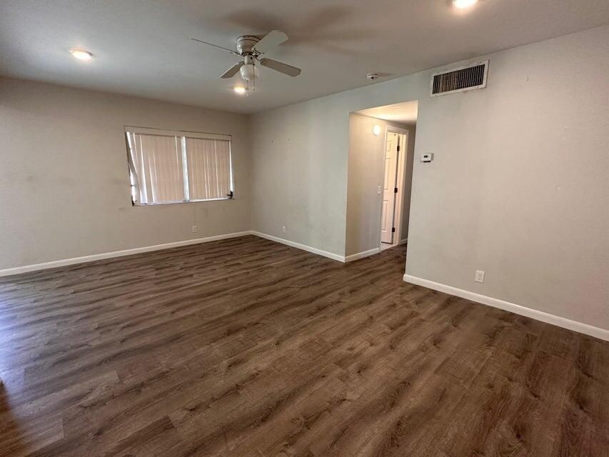 For Sale: $460,000 (3 beds, 2 baths, 1575 Square Feet)