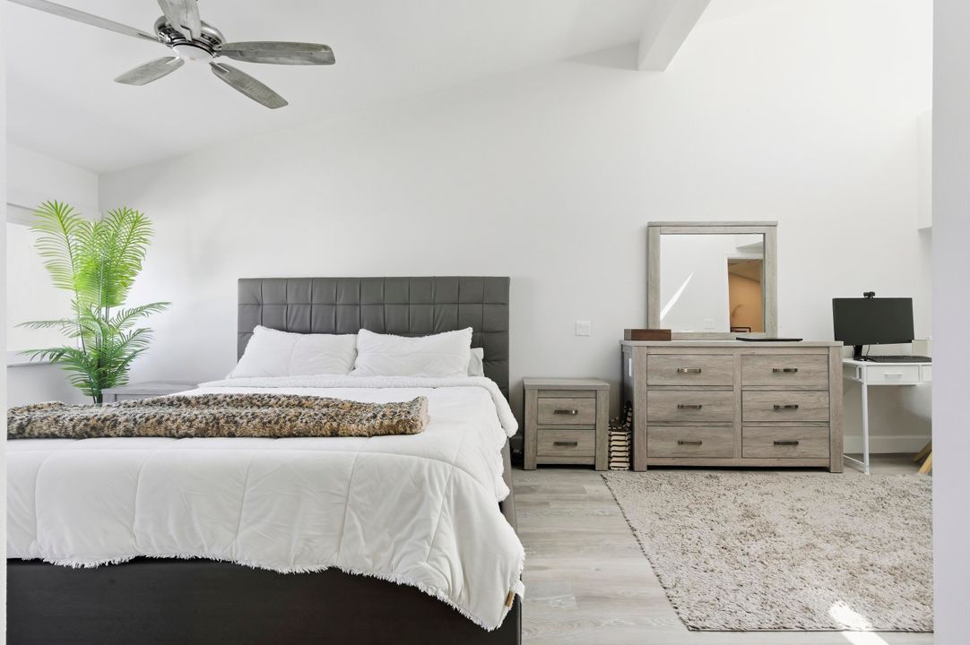 合同活跃: $350,000 (2 贝兹, 2 浴室, 1412 平方英尺)