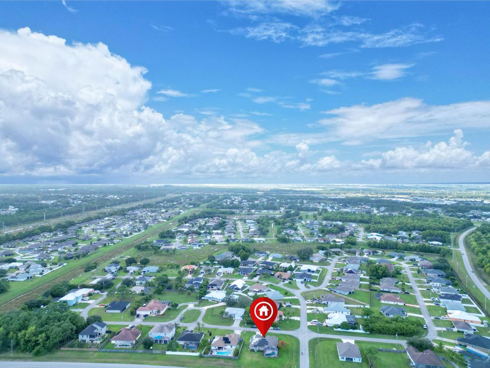 待售: $530,000 (3 贝兹, 2 浴室, 2016 平方英尺)