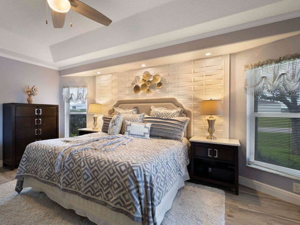 待售: $530,000 (3 贝兹, 2 浴室, 2016 平方英尺)