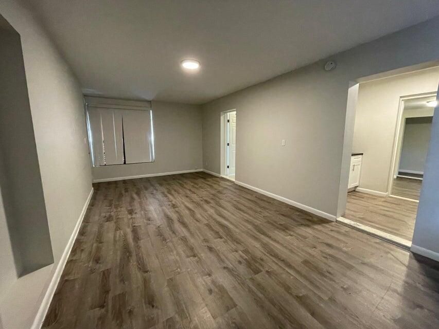 For Sale: $460,000 (3 beds, 2 baths, 1575 Square Feet)