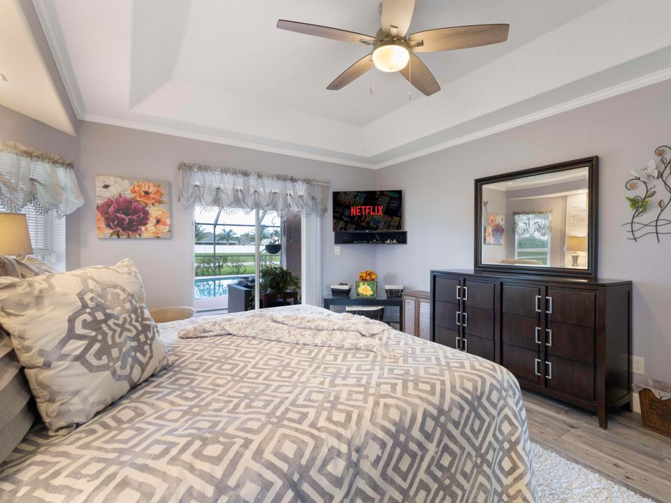 待售: $530,000 (3 贝兹, 2 浴室, 2016 平方英尺)