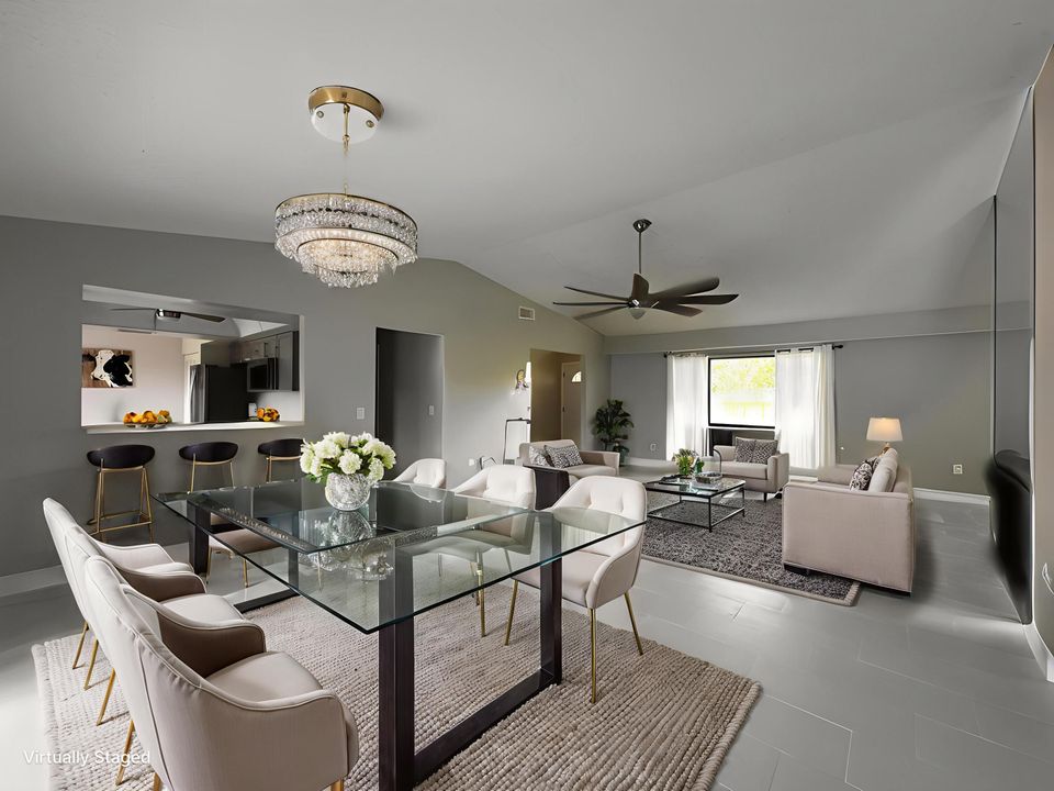 合同活跃: $348,900 (2 贝兹, 2 浴室, 1444 平方英尺)