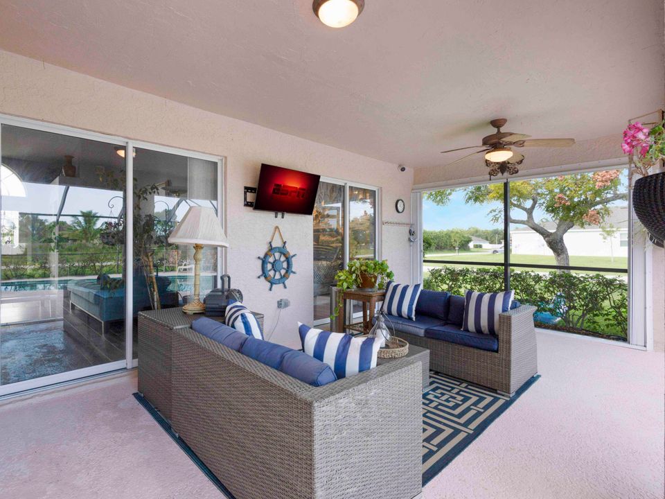 待售: $530,000 (3 贝兹, 2 浴室, 2016 平方英尺)