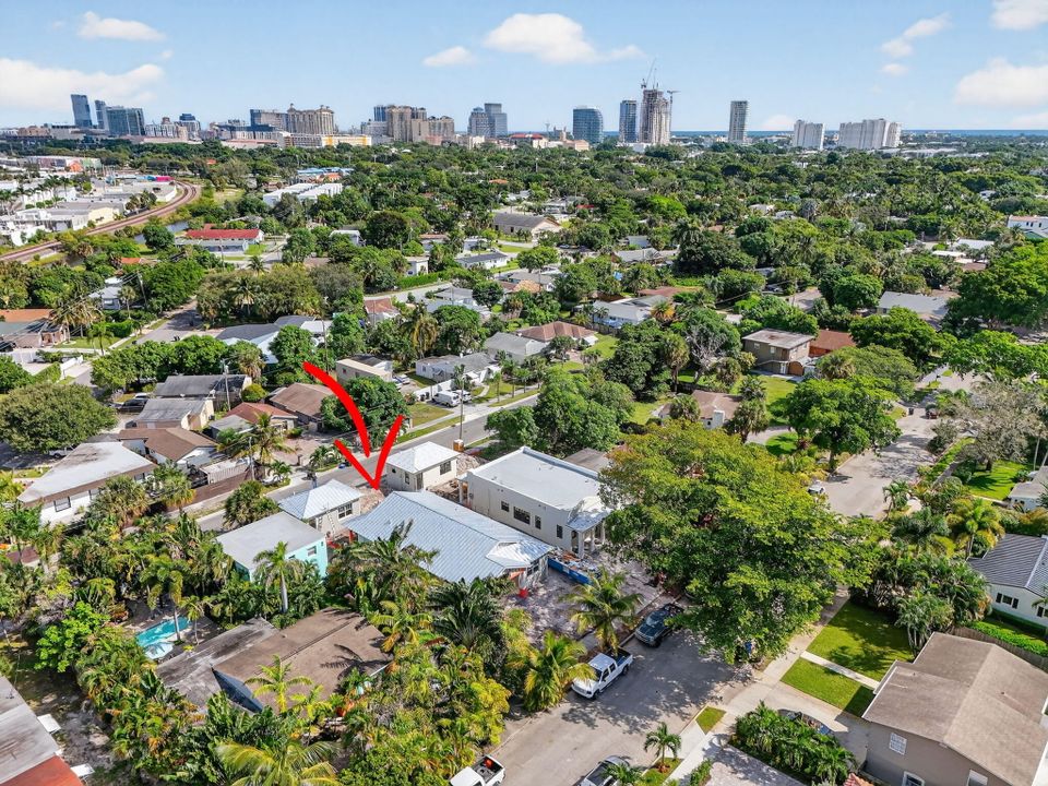 For Sale: $1,950,000 (4 beds, 3 baths, 2112 Square Feet)