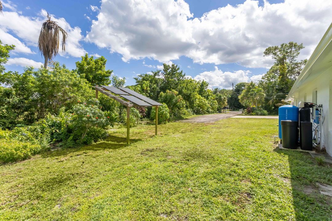 For Sale: $949,900 (4 beds, 2 baths, 2801 Square Feet)