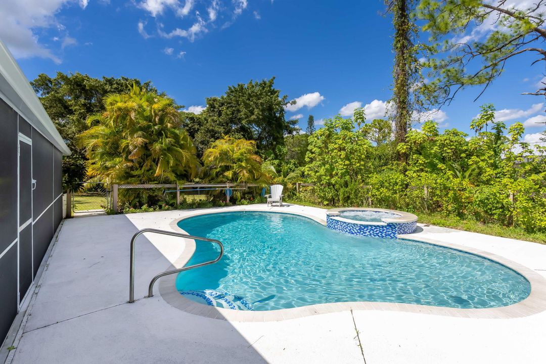 For Sale: $949,900 (4 beds, 2 baths, 2801 Square Feet)