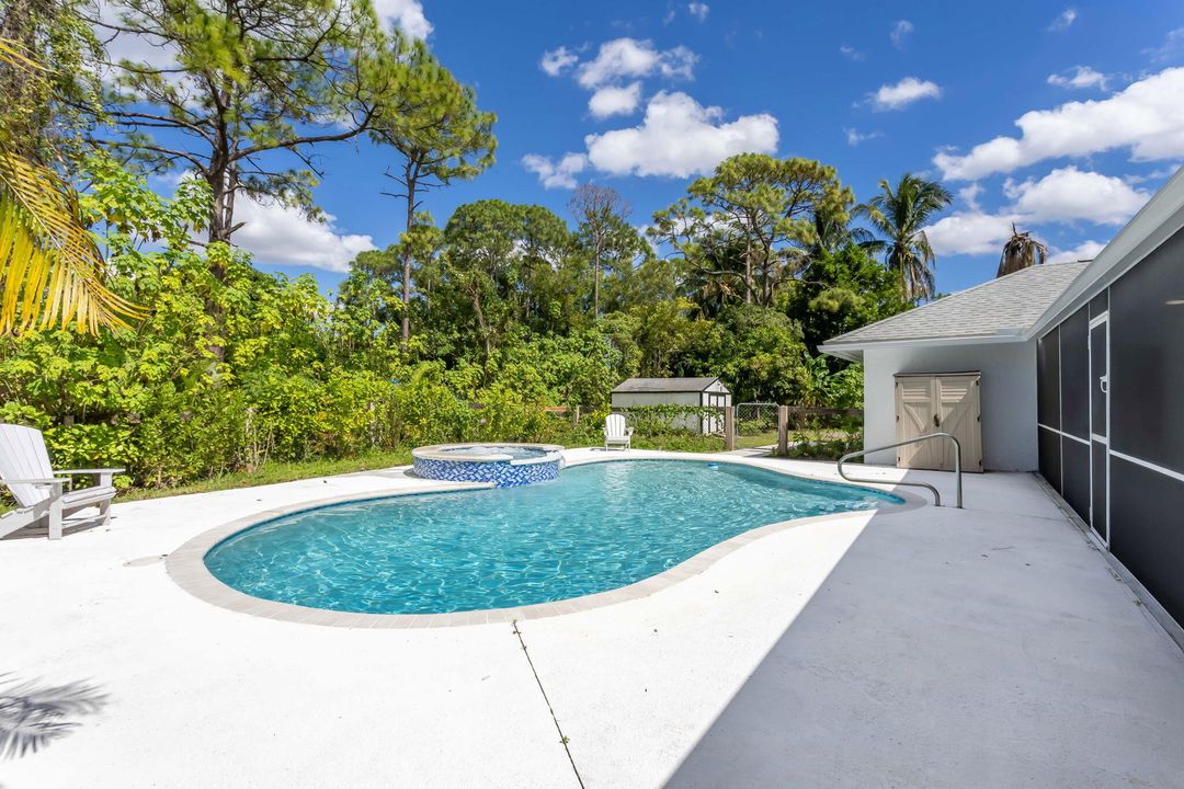 For Sale: $949,900 (4 beds, 2 baths, 2801 Square Feet)