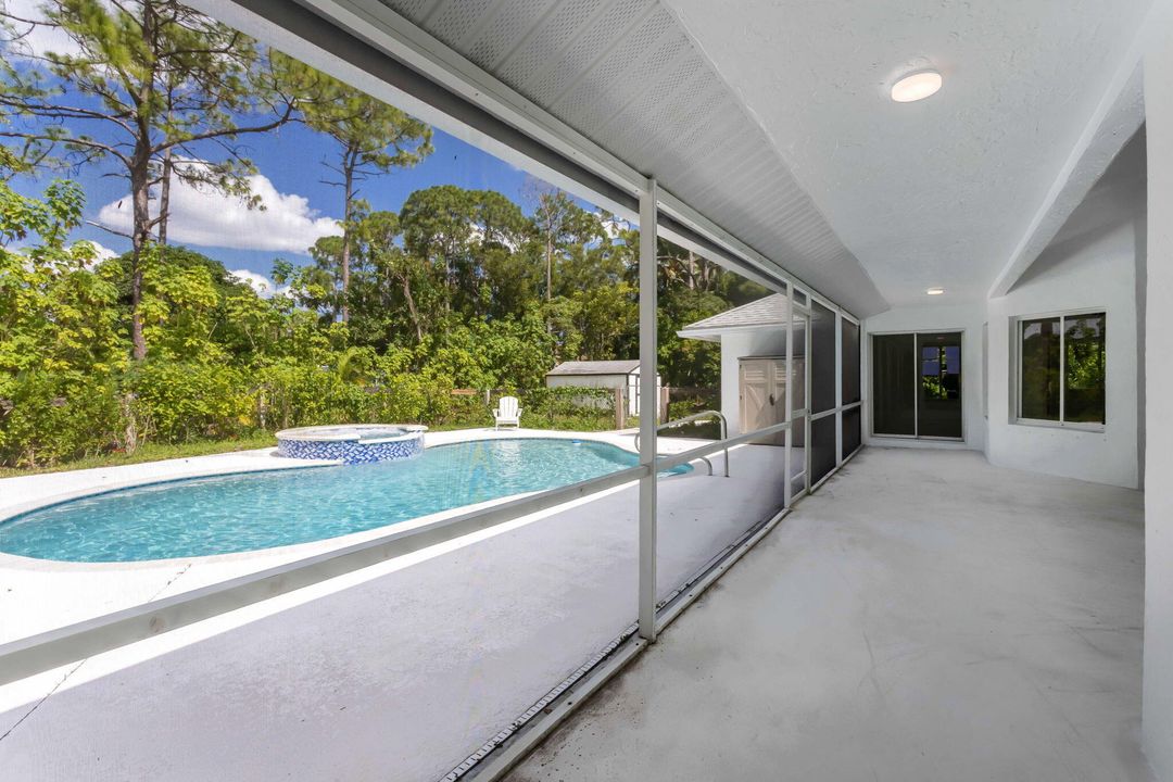 For Sale: $949,900 (4 beds, 2 baths, 2801 Square Feet)