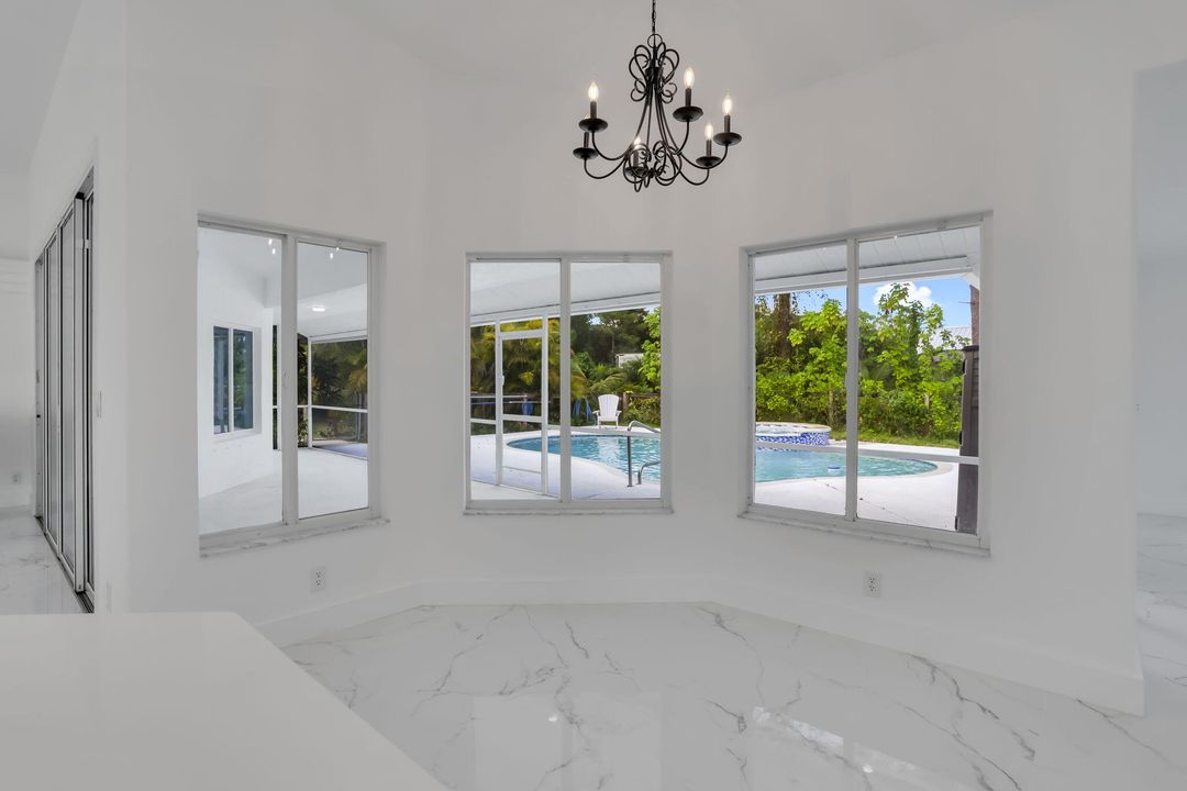 For Sale: $949,900 (4 beds, 2 baths, 2801 Square Feet)