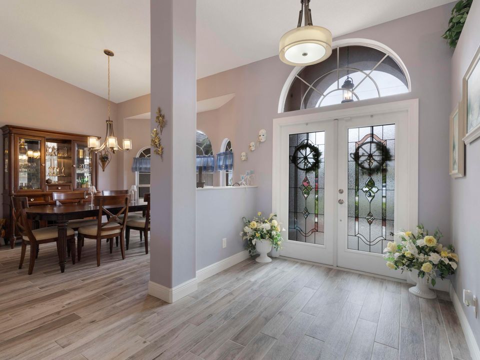 待售: $530,000 (3 贝兹, 2 浴室, 2016 平方英尺)