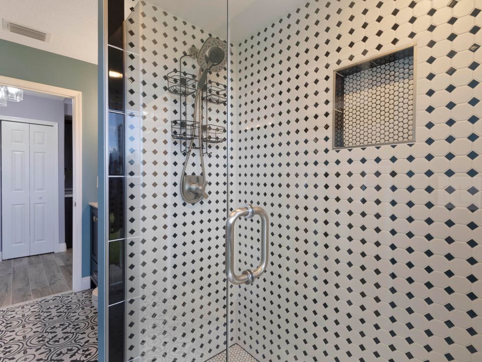 待售: $530,000 (3 贝兹, 2 浴室, 2016 平方英尺)