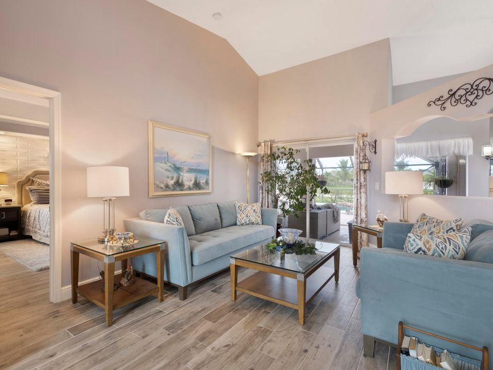 待售: $530,000 (3 贝兹, 2 浴室, 2016 平方英尺)