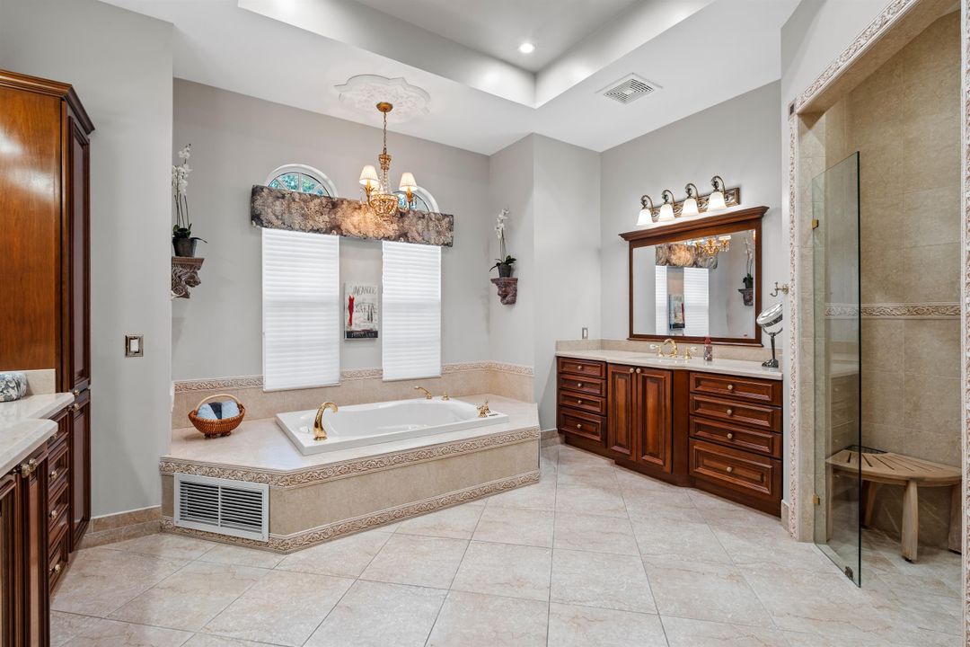 待售: $5,250,000 (5 贝兹, 7 浴室, 7621 平方英尺)