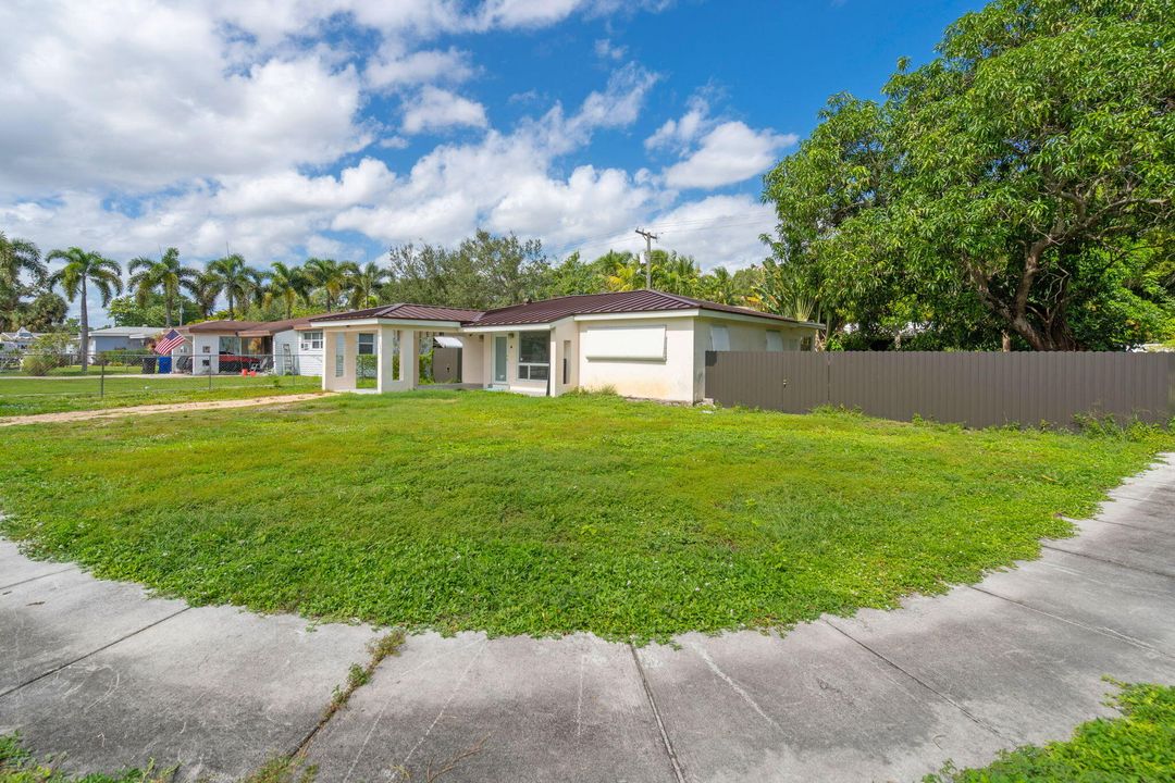 For Sale: $520,000 (2 beds, 2 baths, 1463 Square Feet)