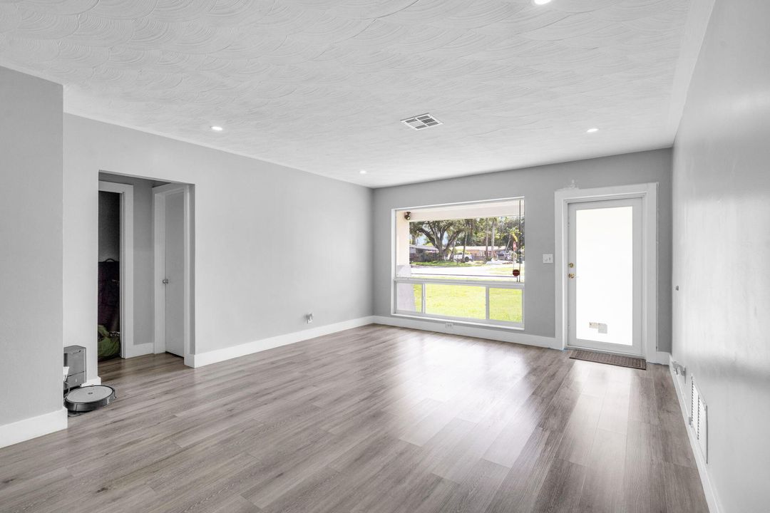 For Sale: $520,000 (2 beds, 2 baths, 1463 Square Feet)