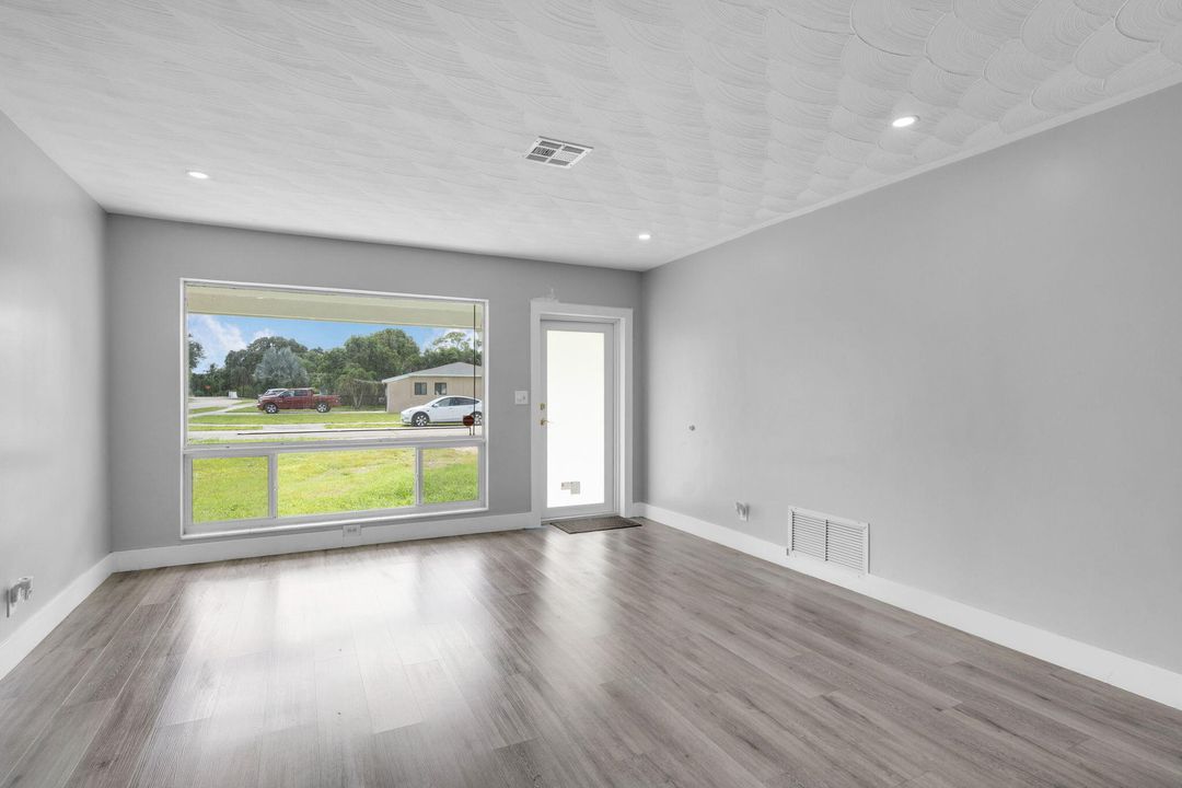 For Sale: $520,000 (2 beds, 2 baths, 1463 Square Feet)