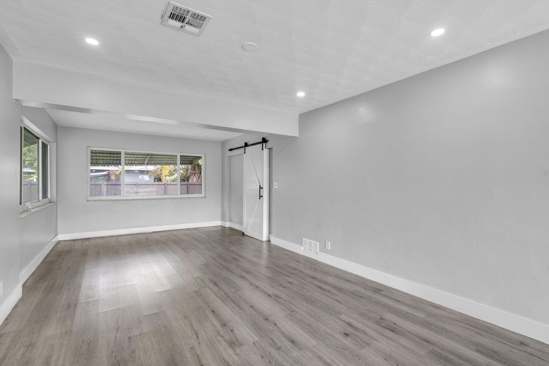 For Sale: $520,000 (2 beds, 2 baths, 1463 Square Feet)