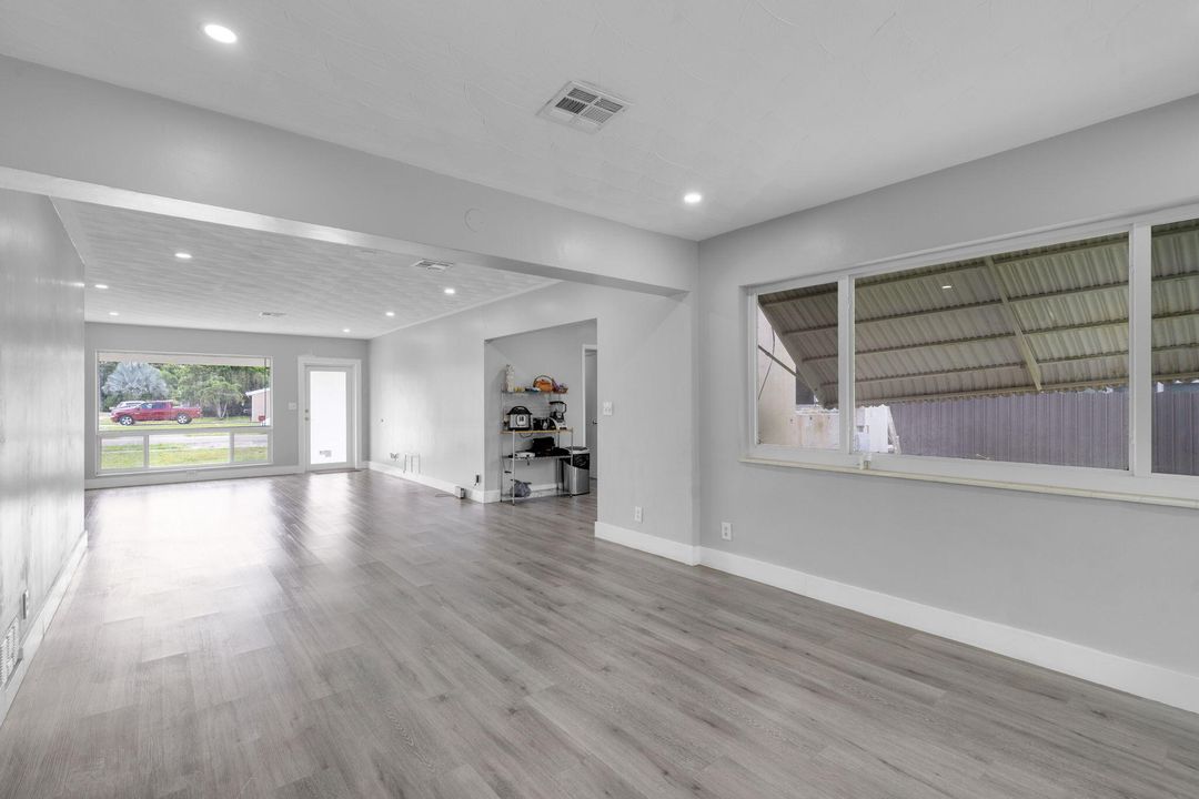 For Sale: $520,000 (2 beds, 2 baths, 1463 Square Feet)