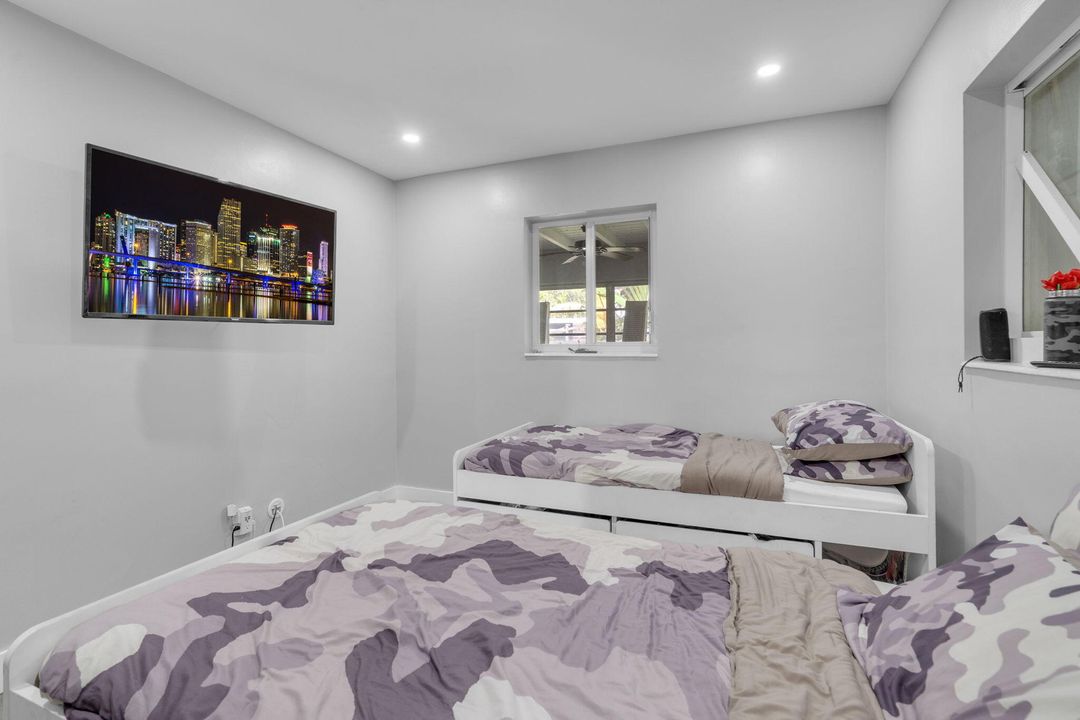 For Sale: $520,000 (2 beds, 2 baths, 1463 Square Feet)