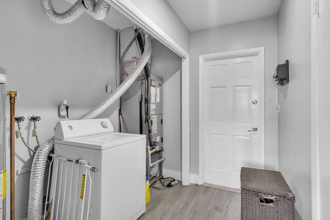 For Sale: $520,000 (2 beds, 2 baths, 1463 Square Feet)