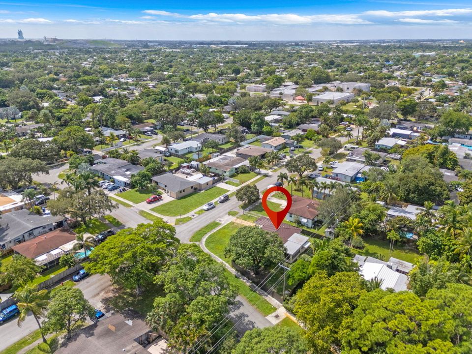 For Sale: $520,000 (2 beds, 2 baths, 1463 Square Feet)