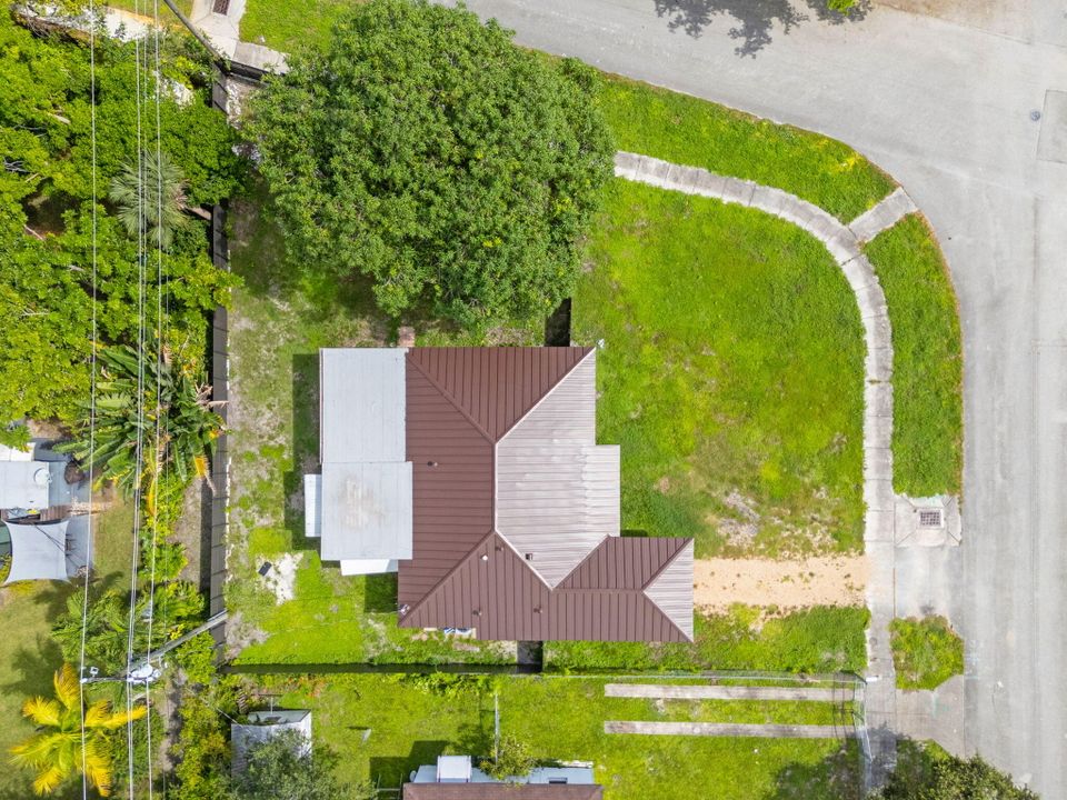 For Sale: $520,000 (2 beds, 2 baths, 1463 Square Feet)