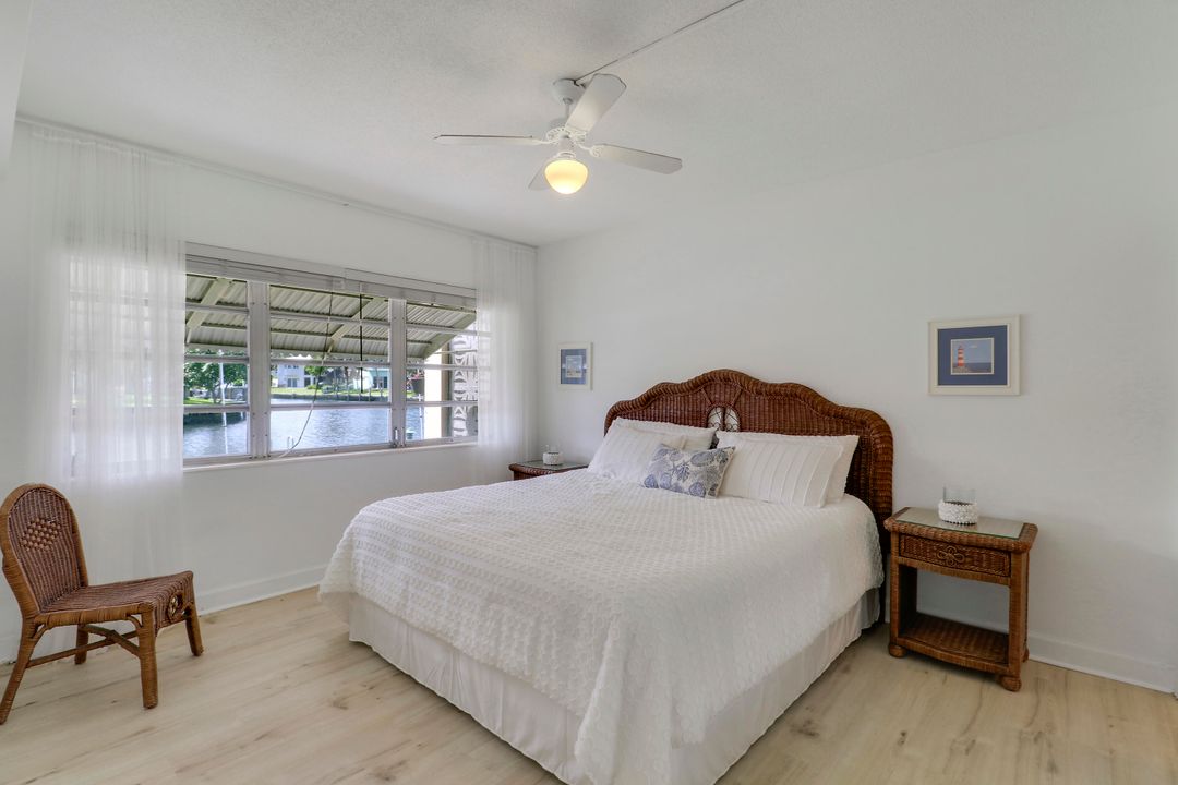 For Sale: $235,000 (2 beds, 2 baths, 888 Square Feet)