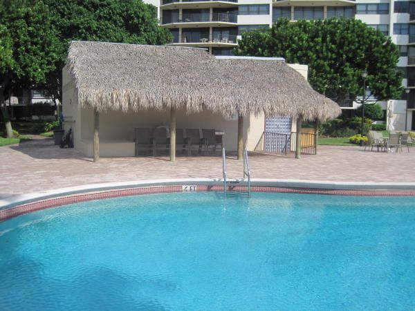 For Rent: $3,450 (2 beds, 2 baths, 1315 Square Feet)