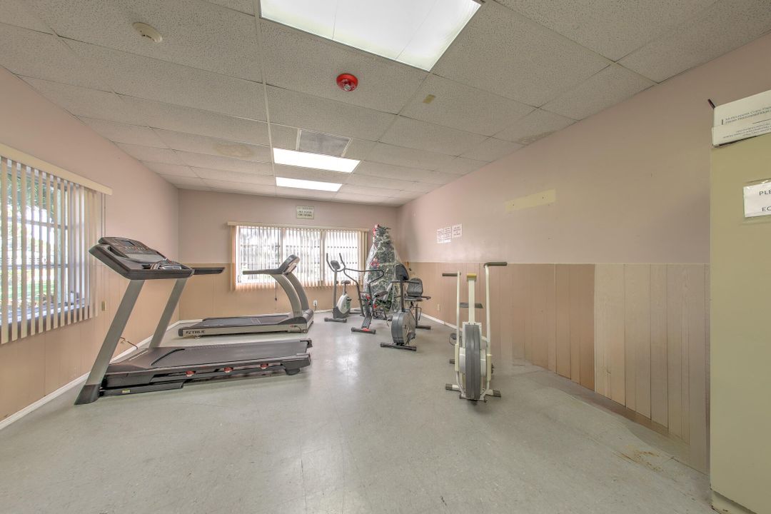 For Sale: $199,999 (2 beds, 2 baths, 1182 Square Feet)