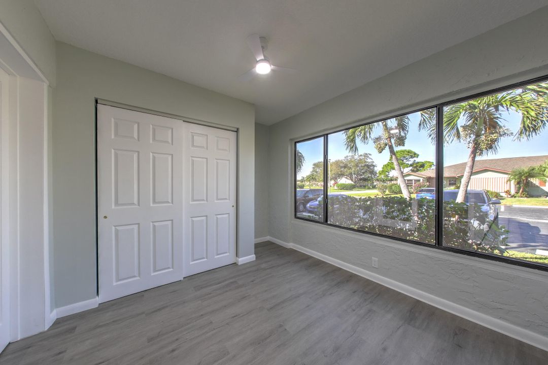 For Sale: $199,999 (2 beds, 2 baths, 1182 Square Feet)