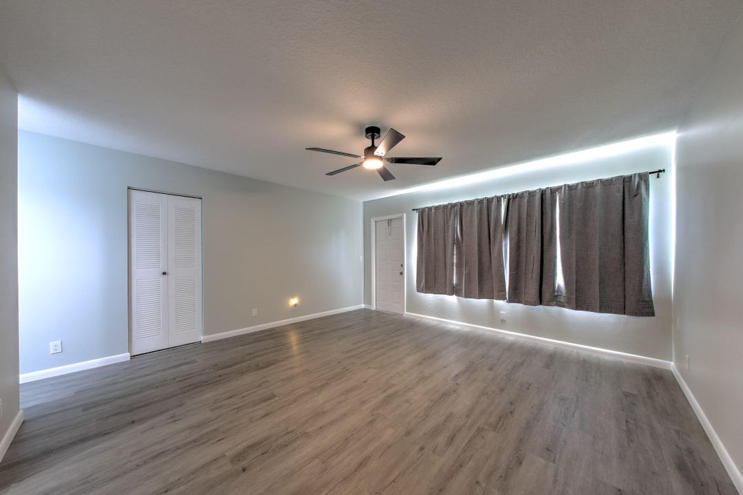 For Sale: $199,999 (2 beds, 2 baths, 1182 Square Feet)