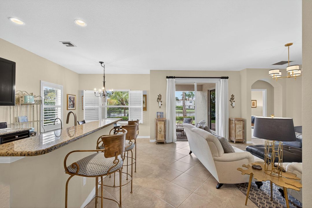 待售: $999,995 (4 贝兹, 2 浴室, 2334 平方英尺)