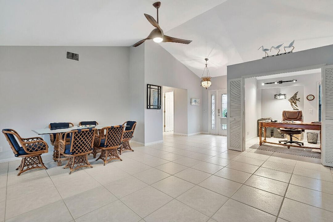 На продажу: $697,000 (3 спален, 3 ванн, 3400 Квадратных фут)