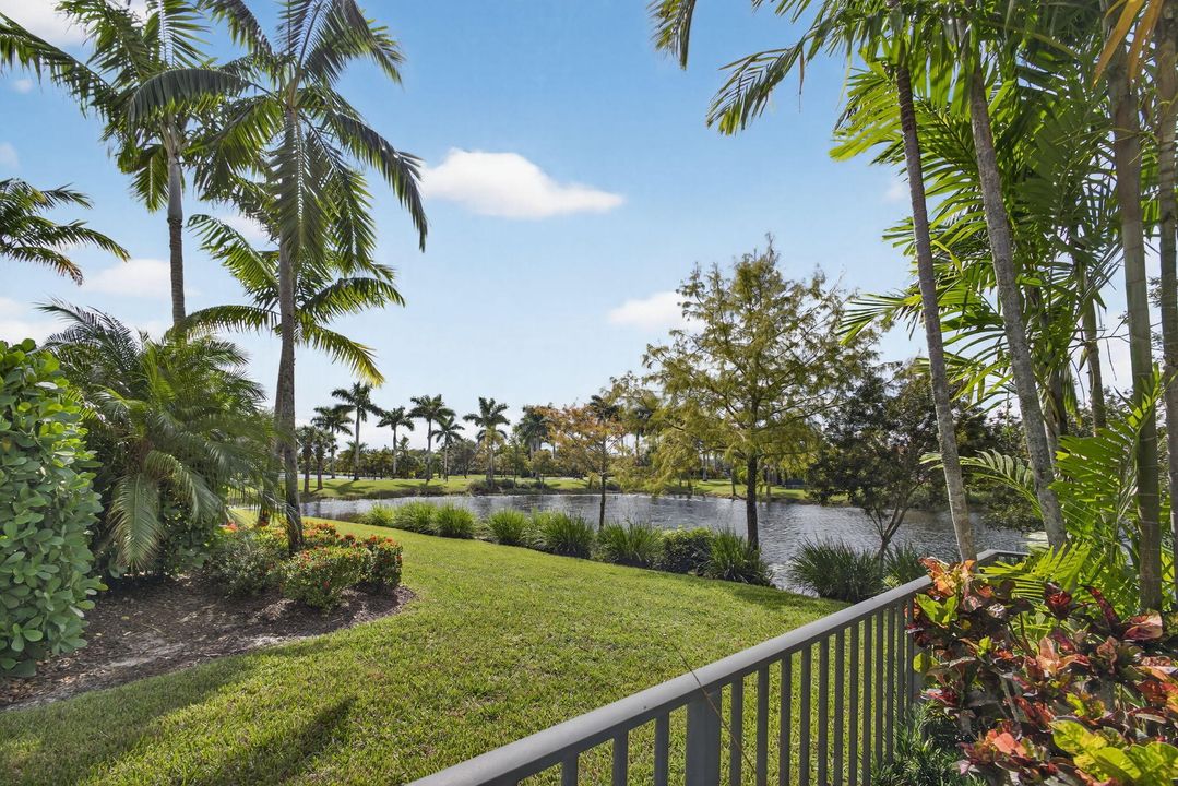 待售: $999,995 (4 贝兹, 2 浴室, 2334 平方英尺)