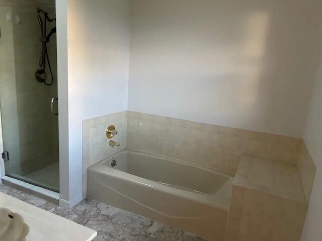 For Sale: $399,900 (4 beds, 3 baths, 2072 Square Feet)