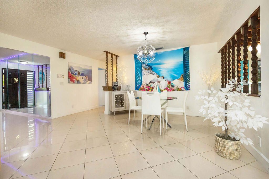 En Venta: $3,500,000 (4 camas, 3 baños, 3144 Pies cuadrados)