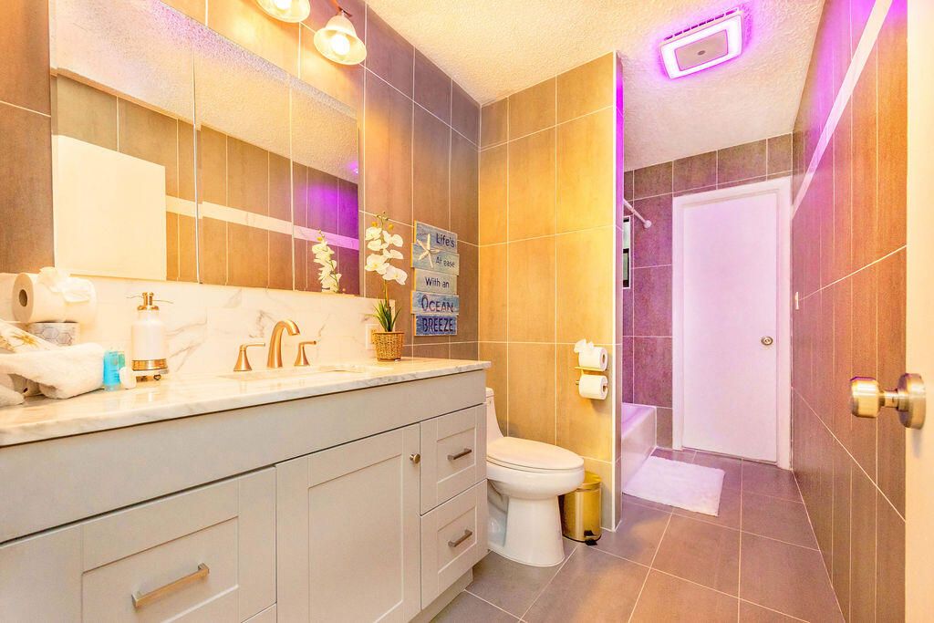 En Venta: $3,500,000 (4 camas, 3 baños, 3144 Pies cuadrados)