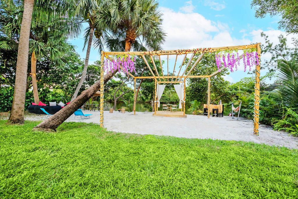 En Venta: $3,500,000 (4 camas, 3 baños, 3144 Pies cuadrados)