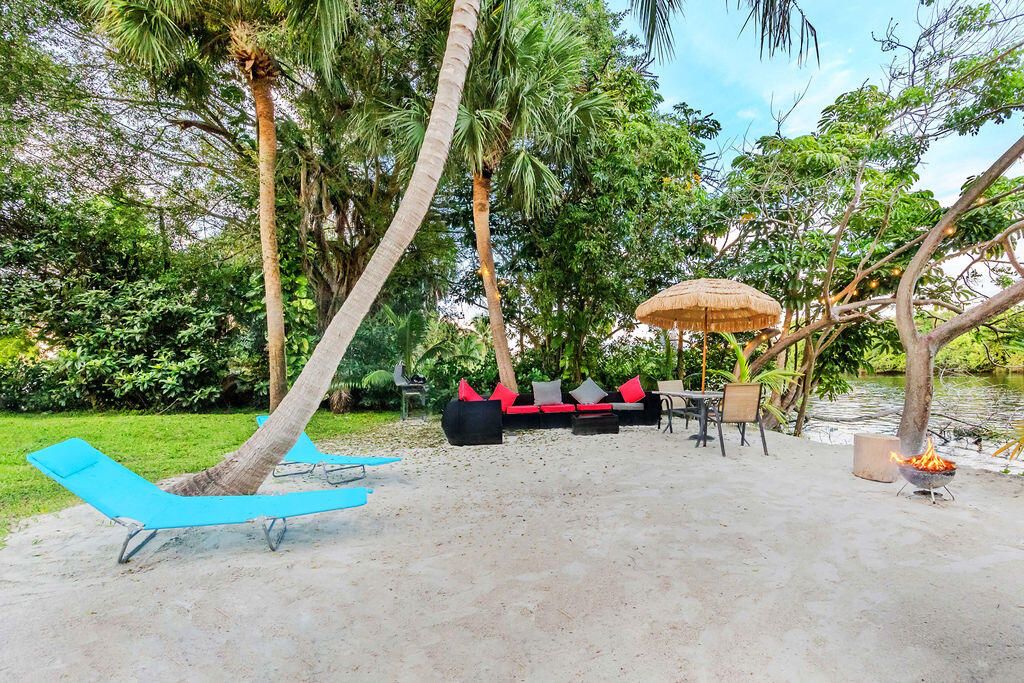 En Venta: $3,500,000 (4 camas, 3 baños, 3144 Pies cuadrados)