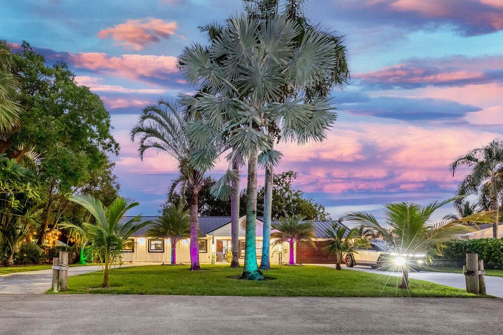 En Venta: $3,500,000 (4 camas, 3 baños, 3144 Pies cuadrados)