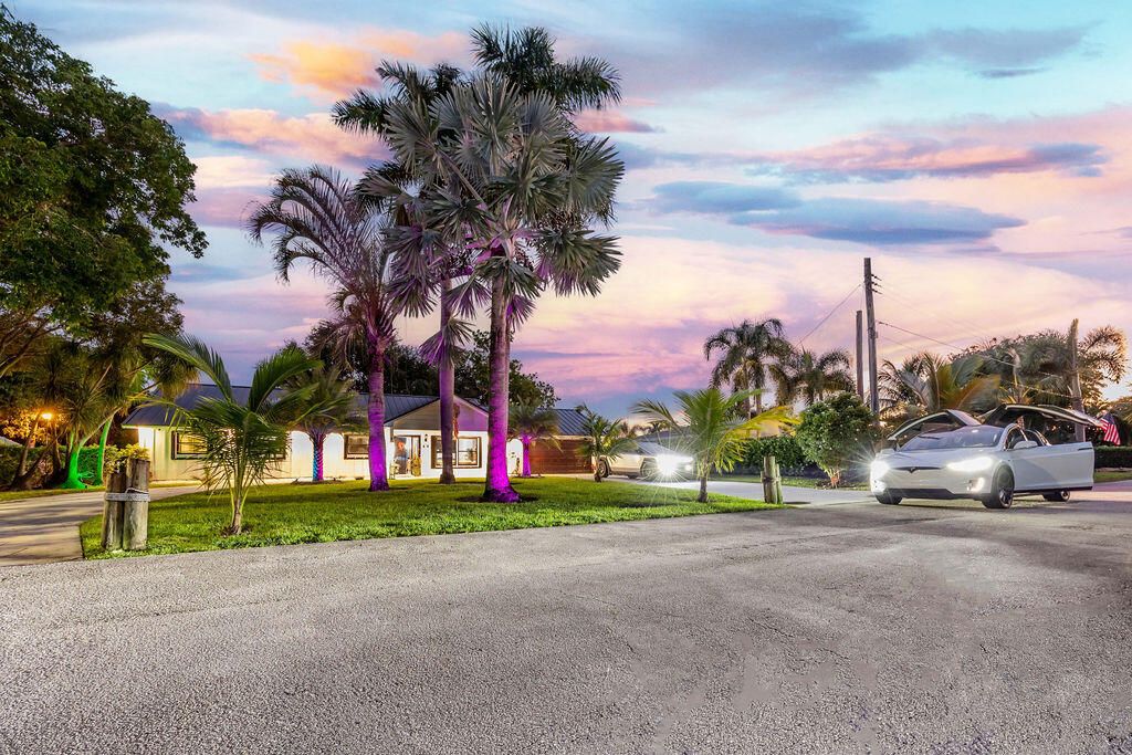 En Venta: $3,500,000 (4 camas, 3 baños, 3144 Pies cuadrados)