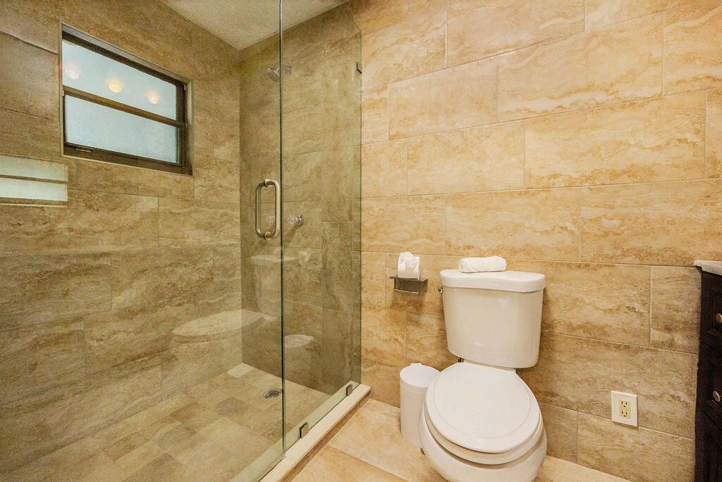 En Venta: $3,500,000 (4 camas, 3 baños, 3144 Pies cuadrados)